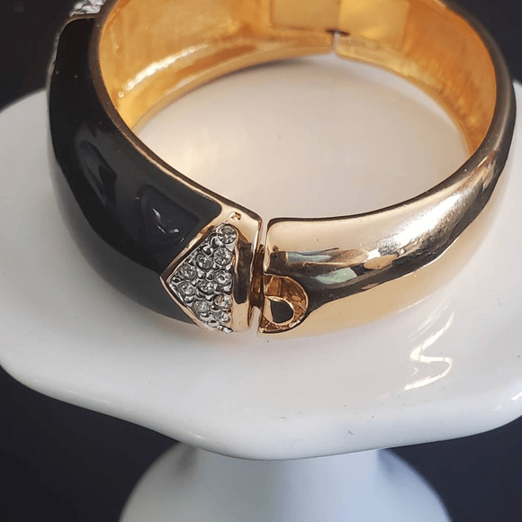 VTG Swarovski Black Enamel Hinged Bangle with Crystals Signed S.A.L.‎ 80's - Picture 3 of 10